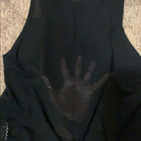 Black nike tank top - Picture 2 of 2